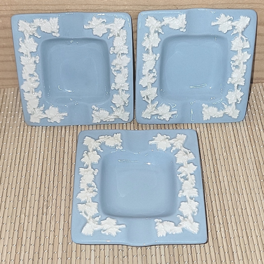 Wedgwood Queensware Ashtrays Trinket Dish Blue Embossed Grape Set of 3